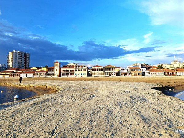 appartamento in vendita a Follonica