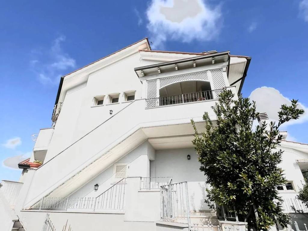 appartamento in vendita a Follonica