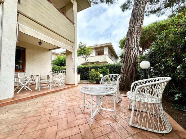 casa indipendente in vendita a Follonica