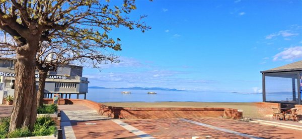 appartamento in vendita a Follonica