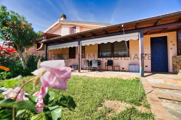 casa indipendente in vendita a Follonica in zona Prato Ranieri