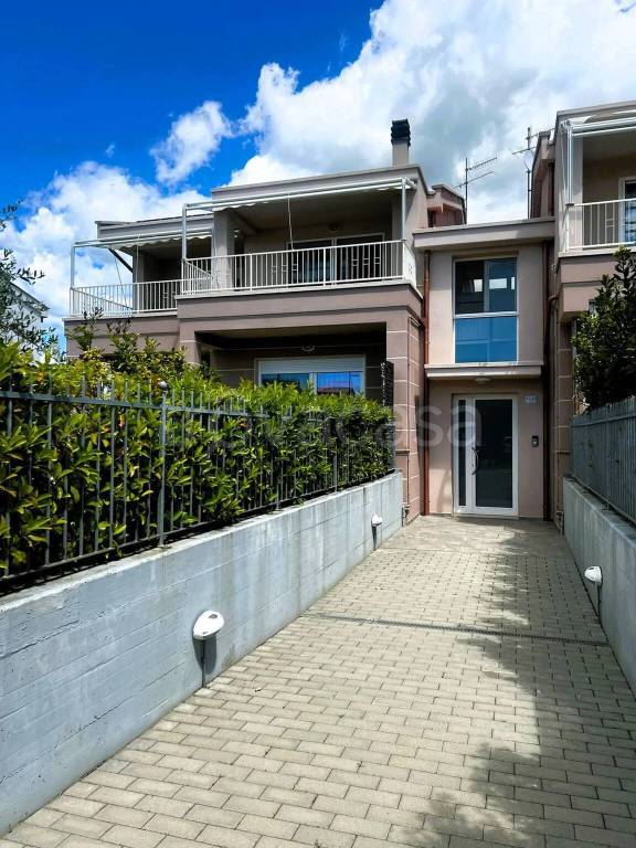 appartamento in vendita a Follonica