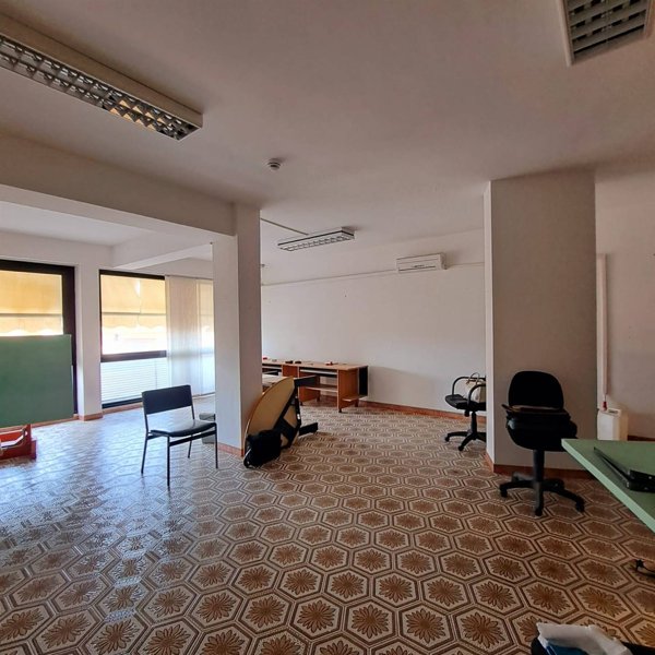 ufficio in vendita a Follonica