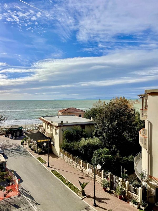 appartamento in vendita a Follonica