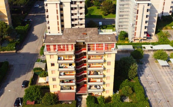 appartamento in vendita a Follonica