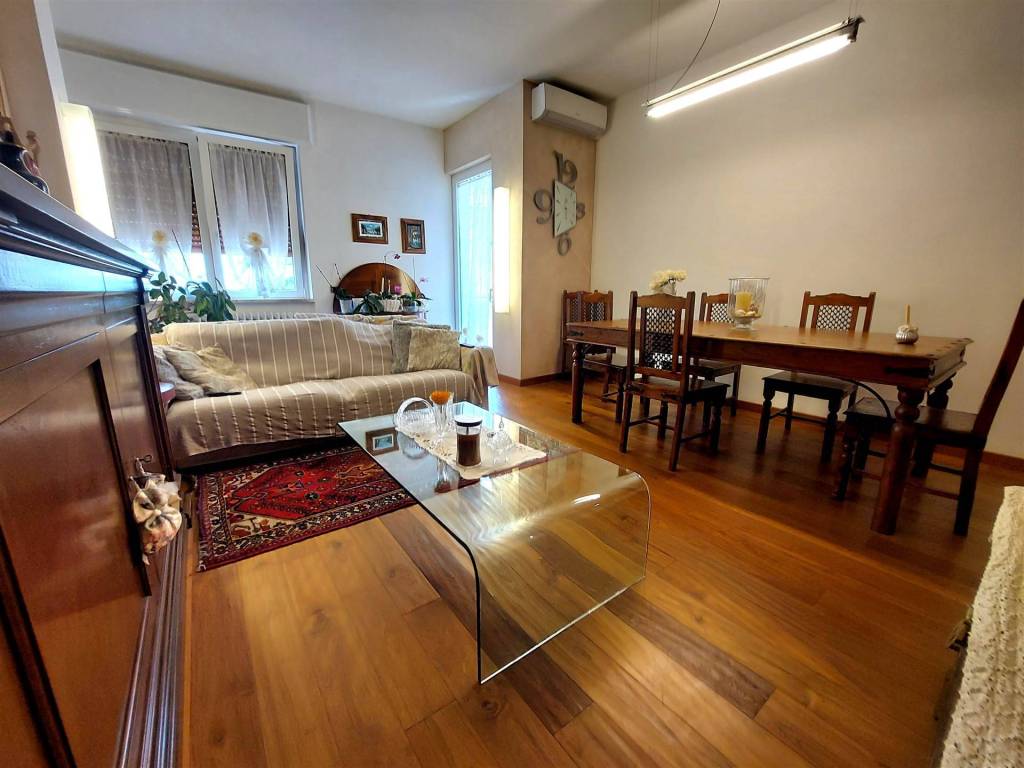 appartamento in vendita a Follonica