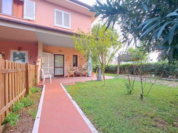 appartamento in vendita a Follonica