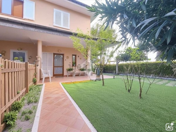 appartamento in vendita a Follonica