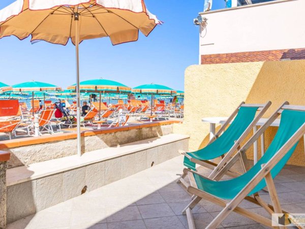 casa indipendente in vendita a Follonica