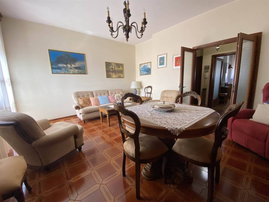 appartamento in vendita a Follonica