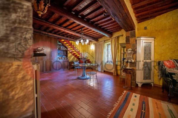 casa indipendente in vendita a Follonica