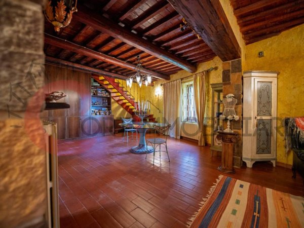casa indipendente in vendita a Follonica