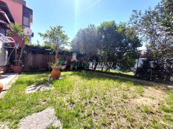 appartamento in vendita a Follonica