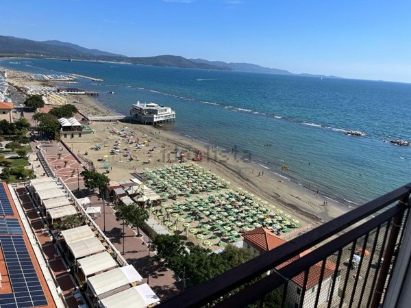 appartamento in vendita a Follonica