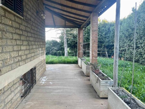 casa indipendente in vendita a Follonica
