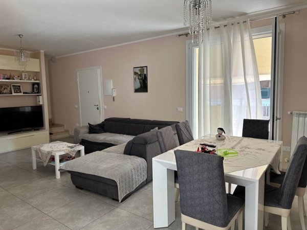 casa indipendente in vendita a Follonica