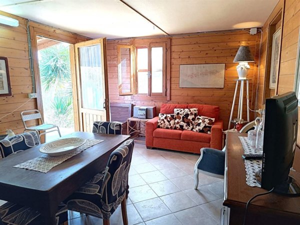 casa indipendente in vendita a Follonica