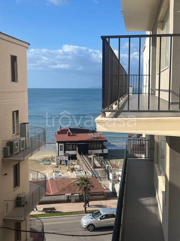 appartamento in vendita a Follonica