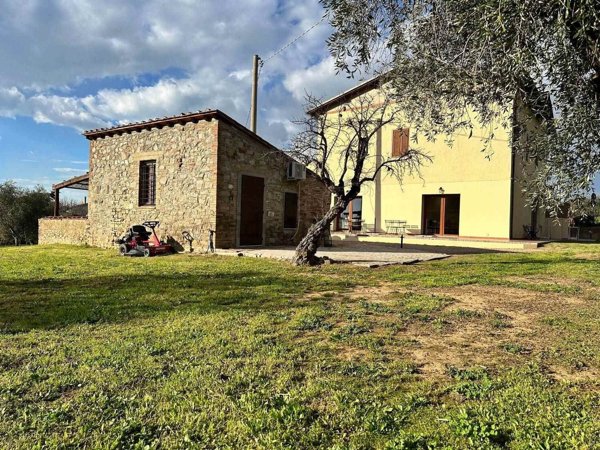 casale in vendita a Follonica