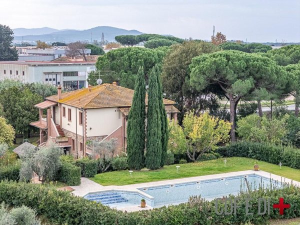 casale in vendita a Follonica