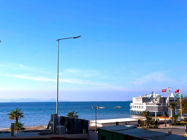 appartamento in vendita a Follonica