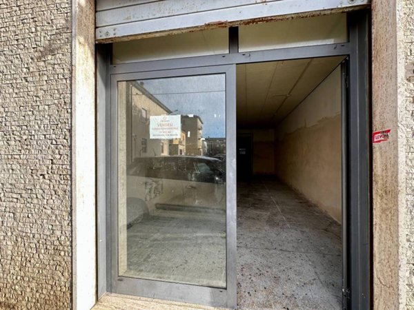 negozio in vendita a Follonica