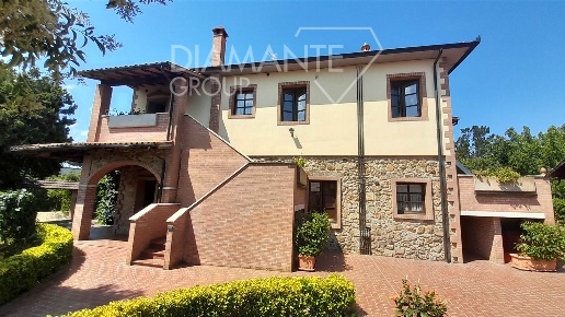 appartamento in vendita a Follonica