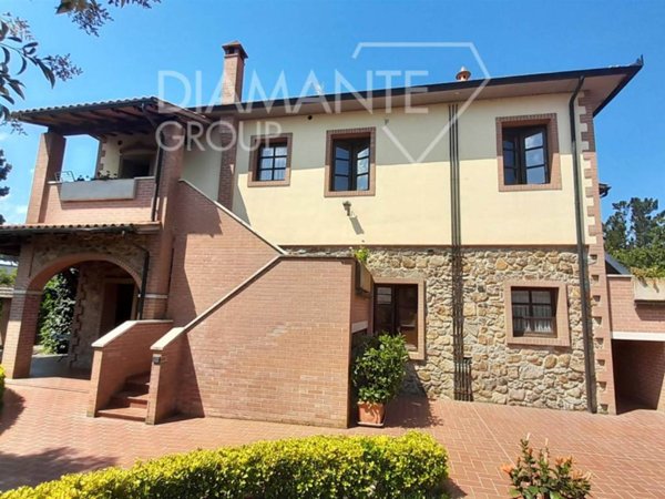 appartamento in vendita a Follonica