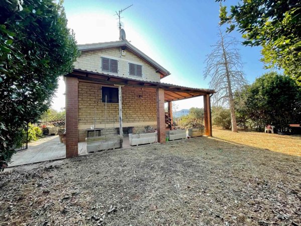 casa indipendente in vendita a Follonica