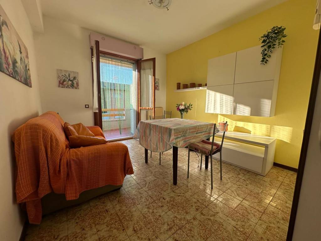 appartamento in vendita a Follonica