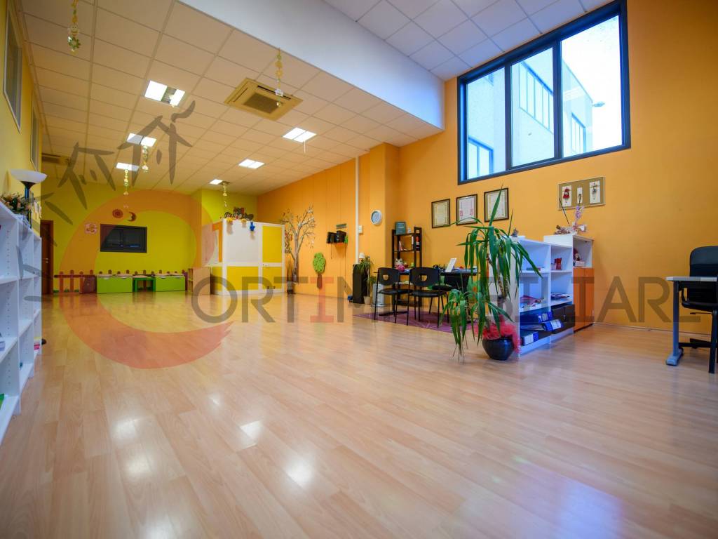 ufficio in vendita a Follonica
