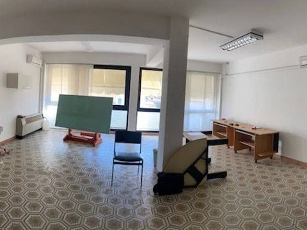 ufficio in vendita a Follonica