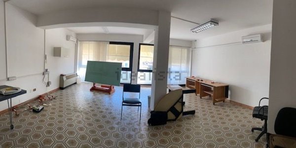 ufficio in vendita a Follonica