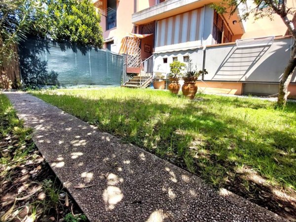 appartamento in vendita a Follonica
