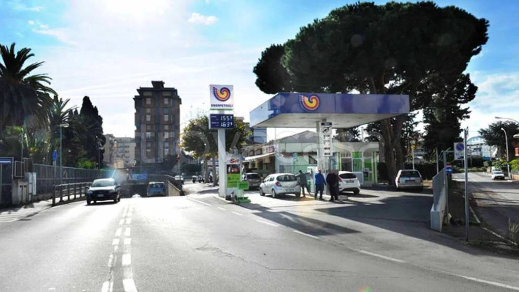 locale di sgombero in vendita a Follonica