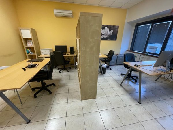 ufficio in vendita a Follonica