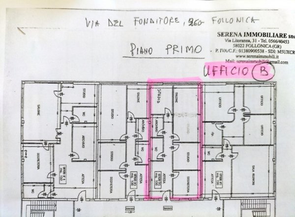 ufficio in vendita a Follonica in zona Area Industriale