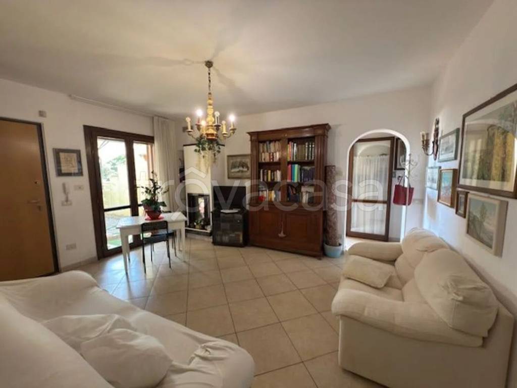 appartamento in vendita a Follonica