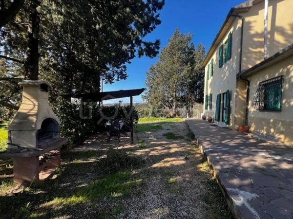casa indipendente in vendita a Follonica