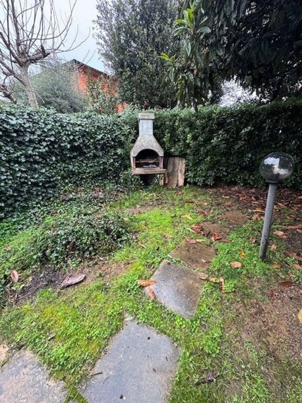 casa indipendente in vendita a Follonica