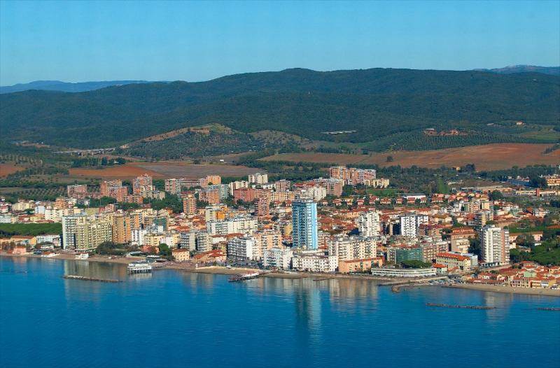appartamento in vendita a Follonica