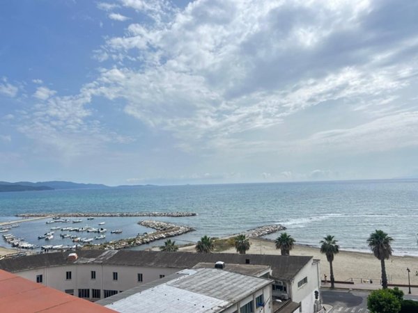 appartamento in vendita a Follonica