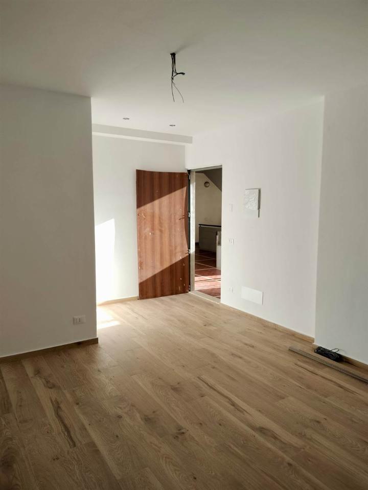 appartamento in vendita a Follonica in zona Prato Ranieri