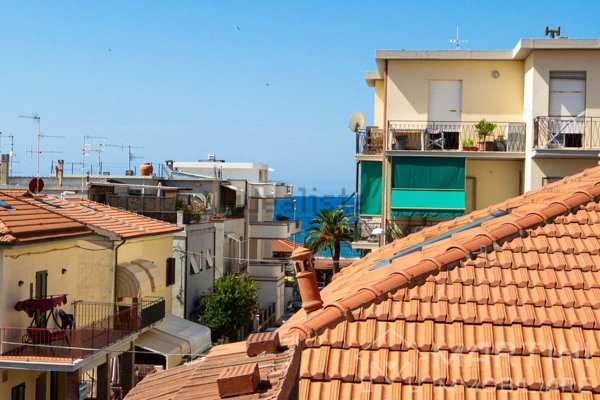 casa indipendente in vendita a Follonica