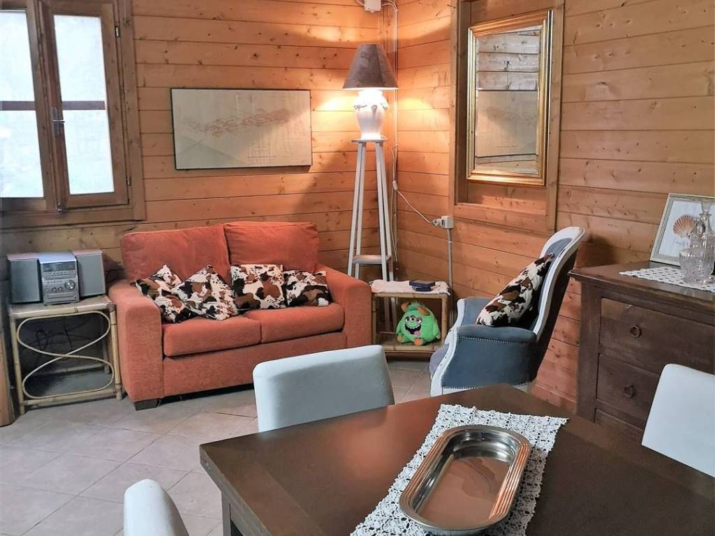 appartamento in vendita a Follonica