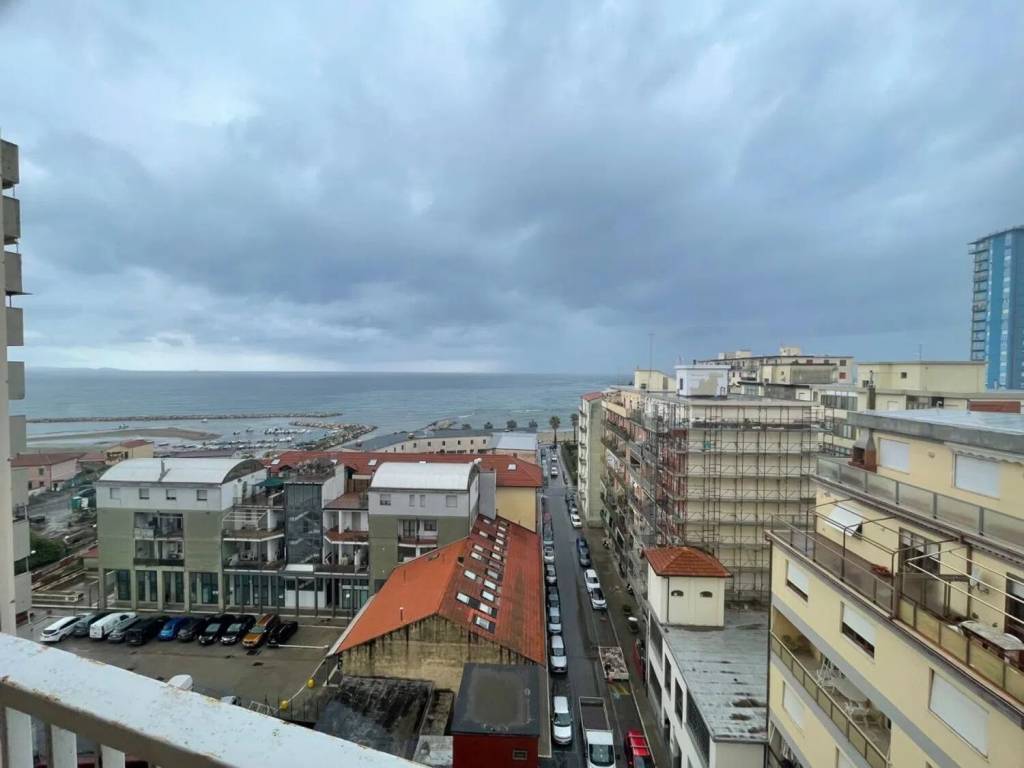 appartamento in vendita a Follonica