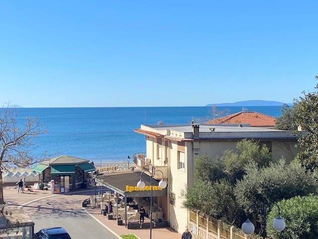 appartamento in vendita a Follonica