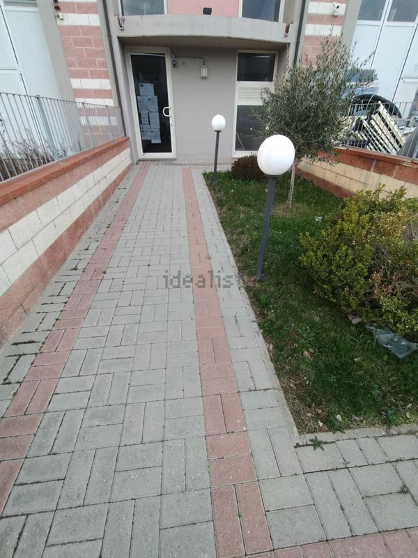 ufficio in vendita a Follonica