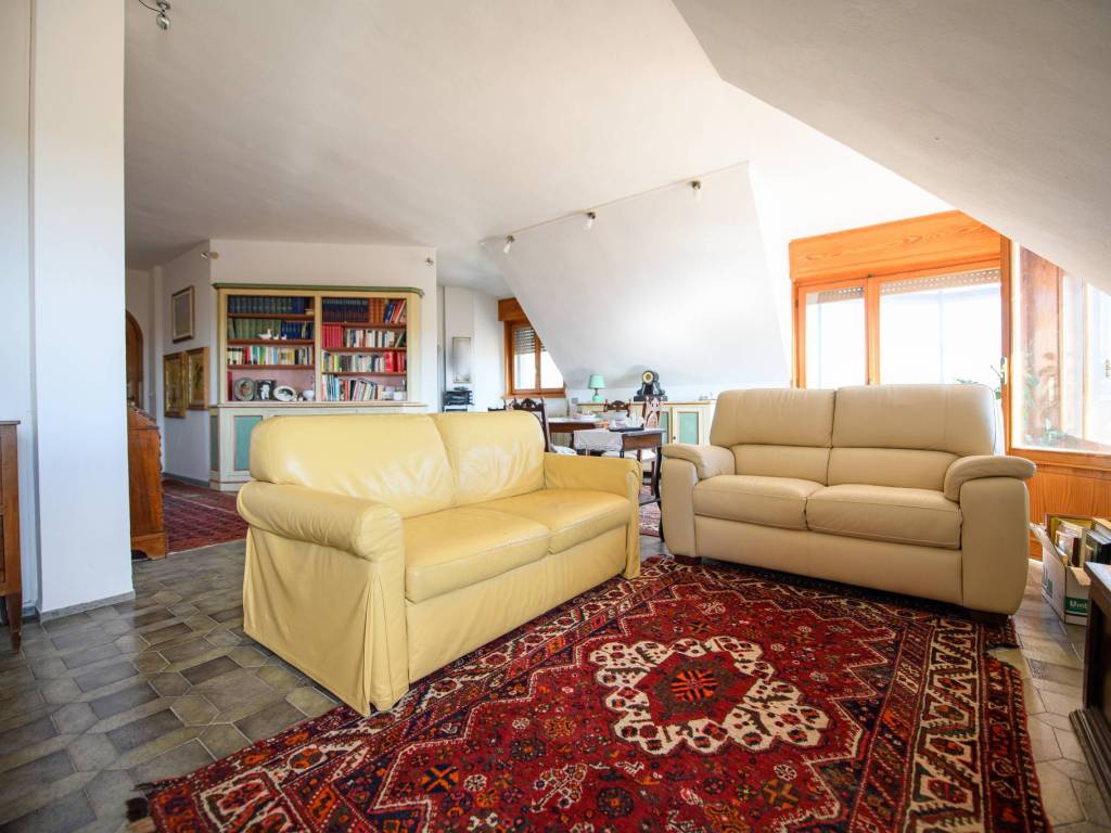 appartamento in vendita a Follonica