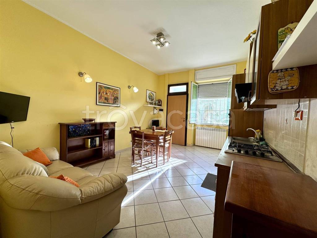 appartamento in vendita a Follonica